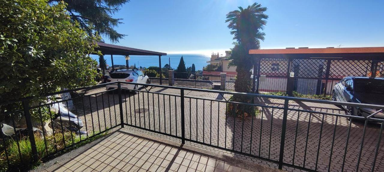 Appartement La Panoramica Nervi à Gênes Extérieur photo